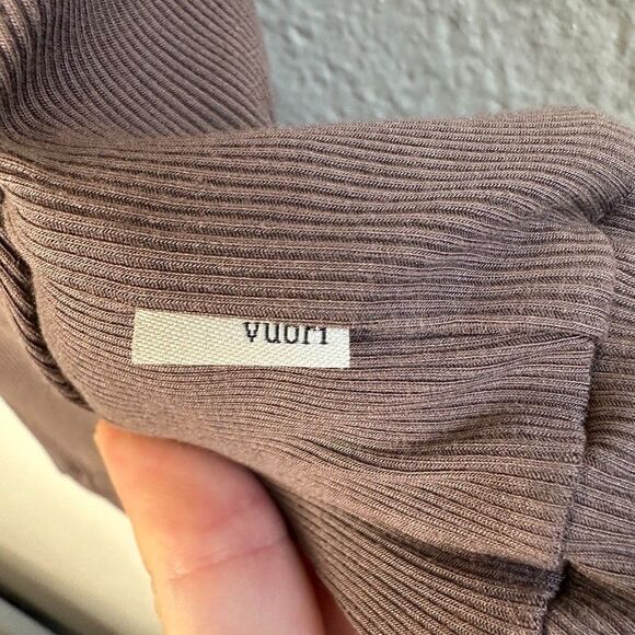 Vuori Pose Henley Jumpsuit Size Small Chocolate Athleisure $148.00 - Picture 6 of 11